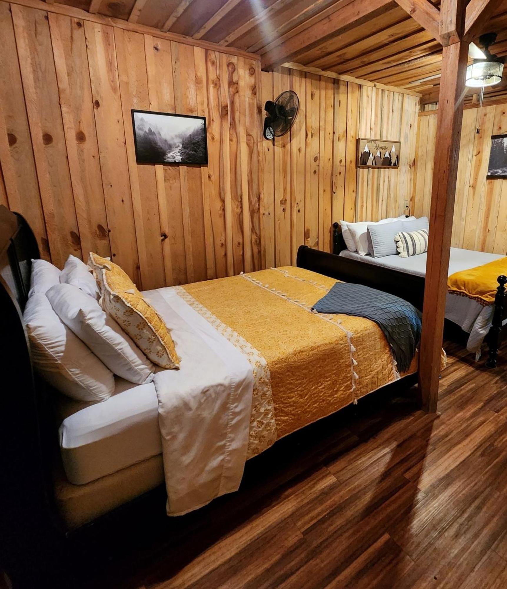 Unique Country Cabin Meets Farmhouse Modern!!! Mena ภายนอก รูปภาพ