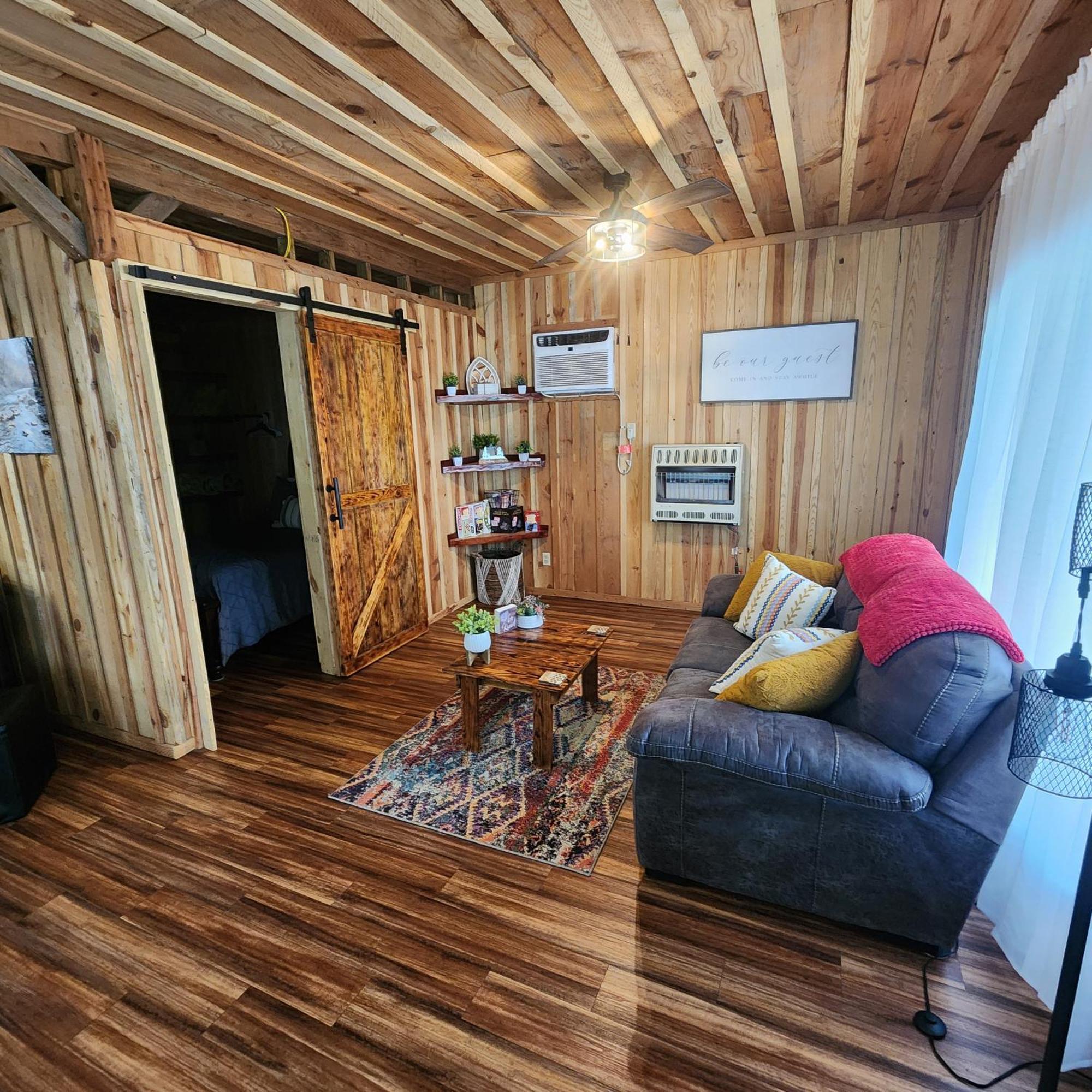 Unique Country Cabin Meets Farmhouse Modern!!! Mena ภายนอก รูปภาพ